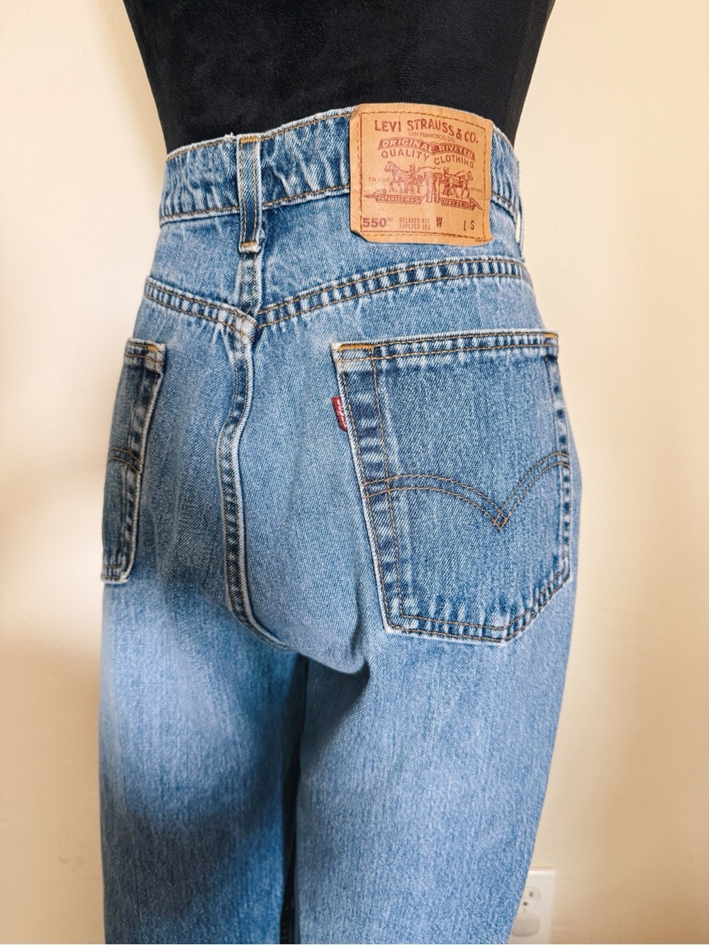 Levi's High-Rise Blue Women's Jeans